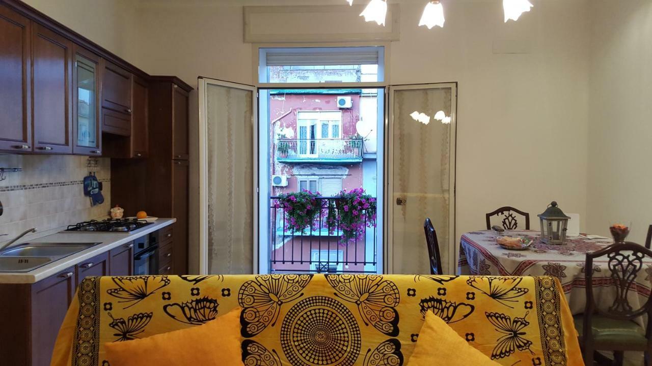 Una Casetta Al Centro Di Napoli 外观 照片